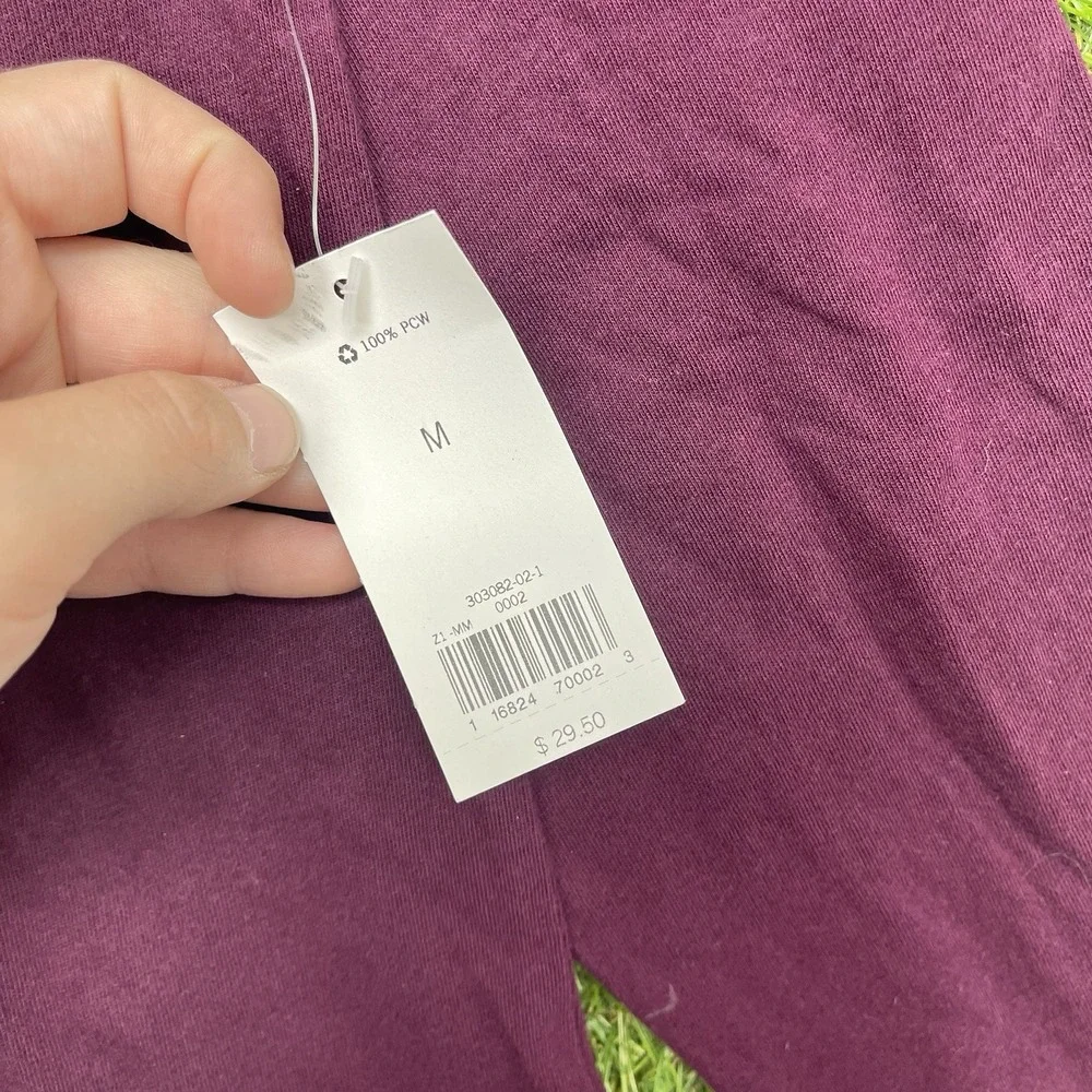 Banana Republic shop confidence